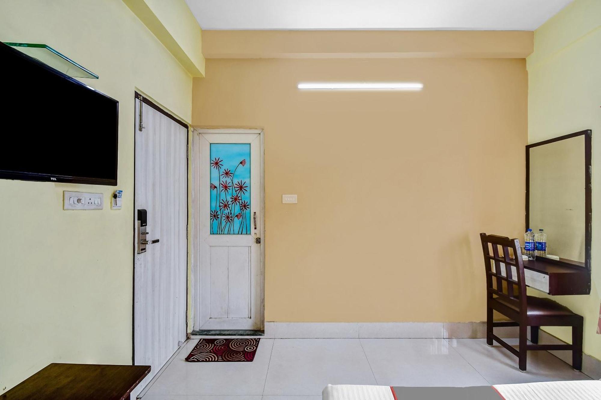 Capital O Kabita Guest House Near Acropolis Mall Kalkuta Zewnętrze zdjęcie
