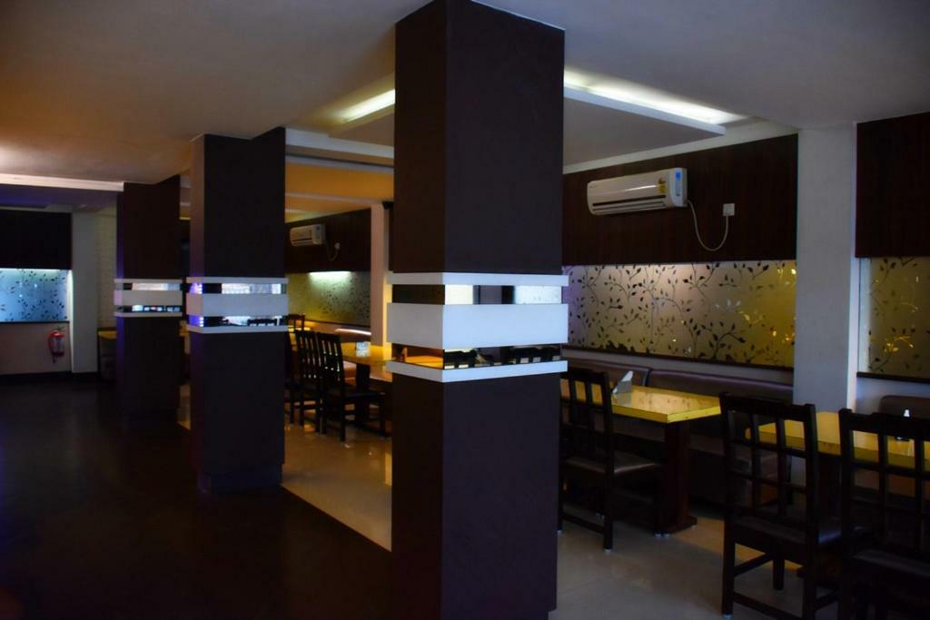 Capital O Kabita Guest House Near Acropolis Mall Kalkuta Zewnętrze zdjęcie